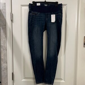 Levi's Women's Baby bump skinny jeans
